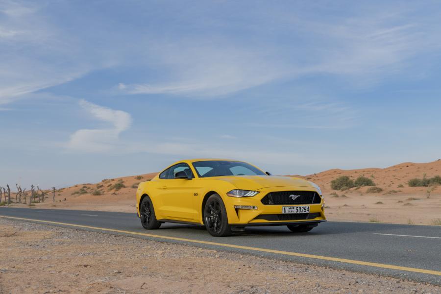  Ford Mustang GT Fastback 2018 года  (UAE) (фото 1 из 40)